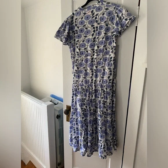 Victoria Dunn Blue and White Floral Midi Dress - Picture 5 of 6